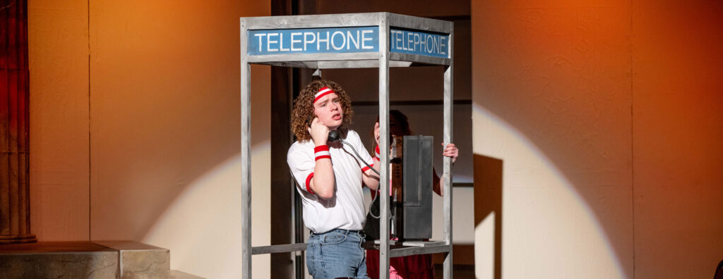 Phonebooth scene